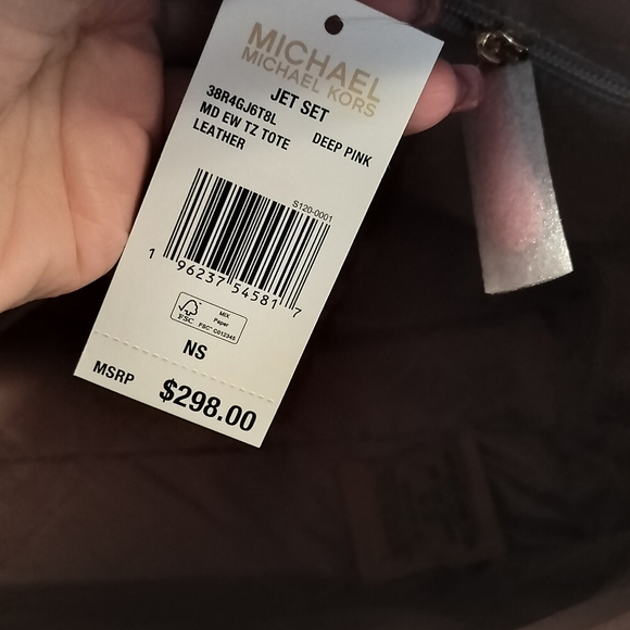 Michael Kors Jet set Deep Pink Tote - Picture 10 of 10